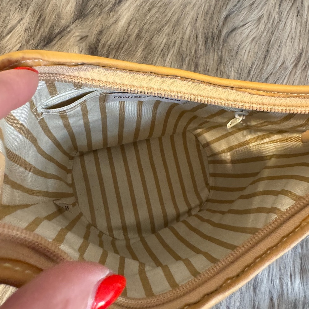 PRICE FIRM Francesco Biasia Chic Cream Leather Shoulder Bag - Picture 4 of 11